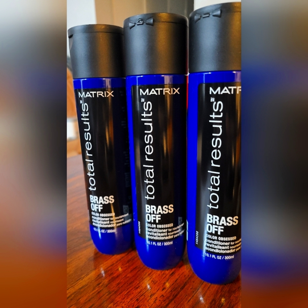 Matrix TOTAL RESULTS Brass Off Conditioner 3/30 (lot sale)